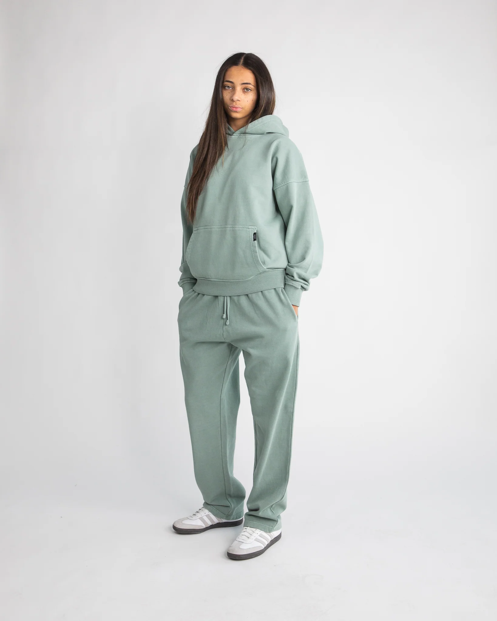 1055-open-bottom-sweatpants-vintage-sage-4.webp Open Bottom Sweatpants - Vintage Sage