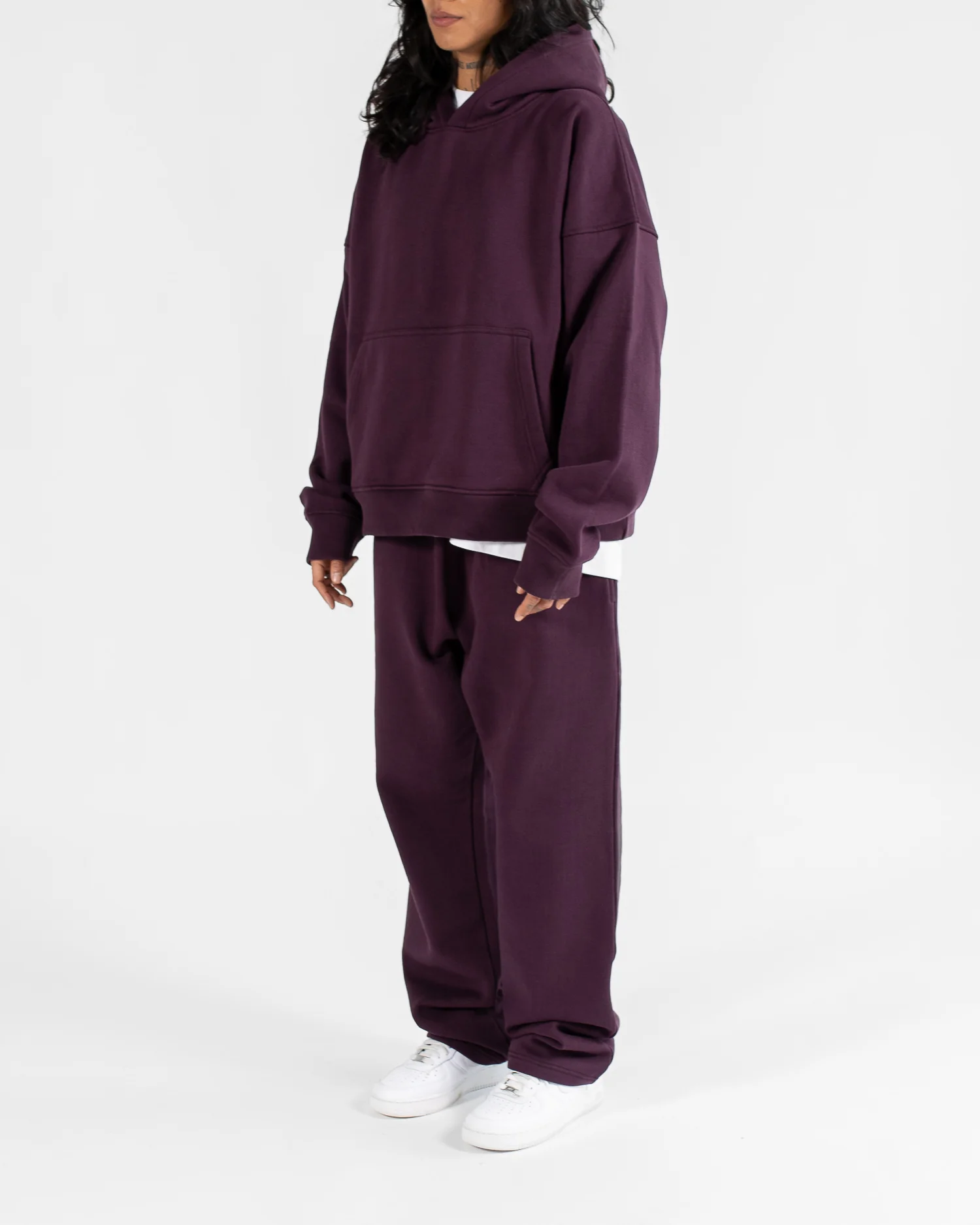 1061-open-bottom-sweatpants-wine-4.webp Open Bottom Sweatpants - Wine
