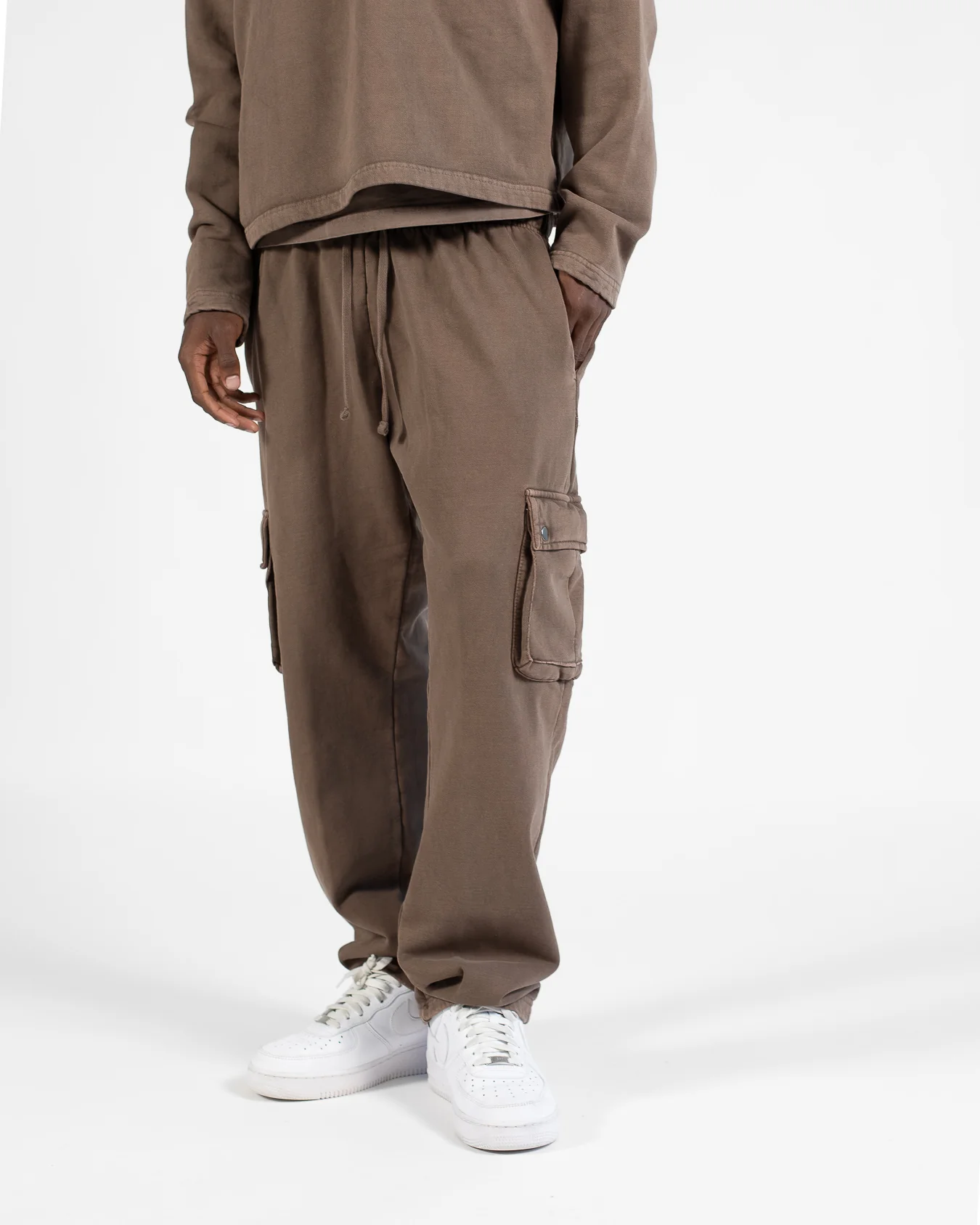 1353-cargo-sweatpants-vintage-brown-5.webp Cargo Sweatpants - Vintage Brown