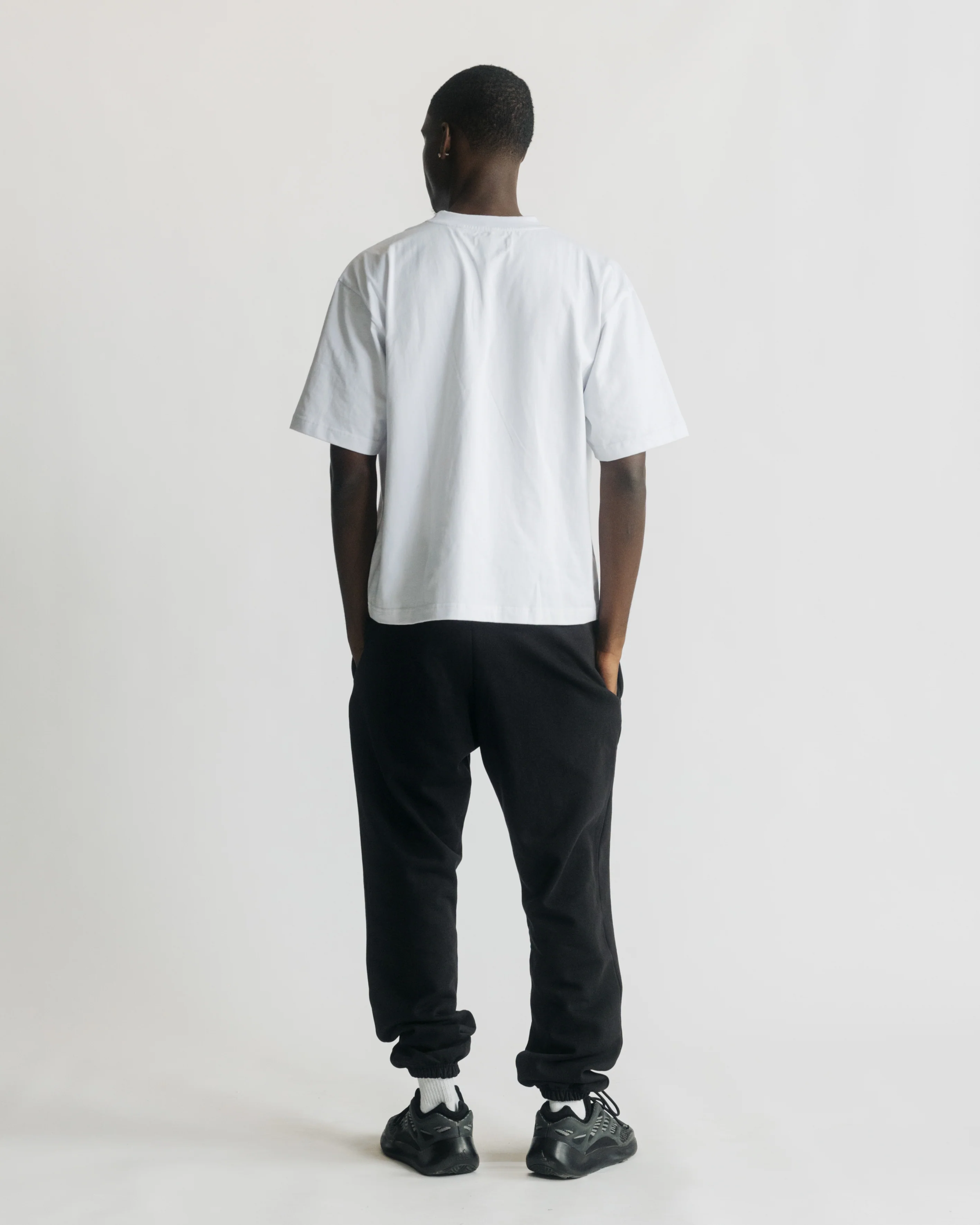 1407-classic-sweatpants-black-4.webp Classic Sweatpants - Black