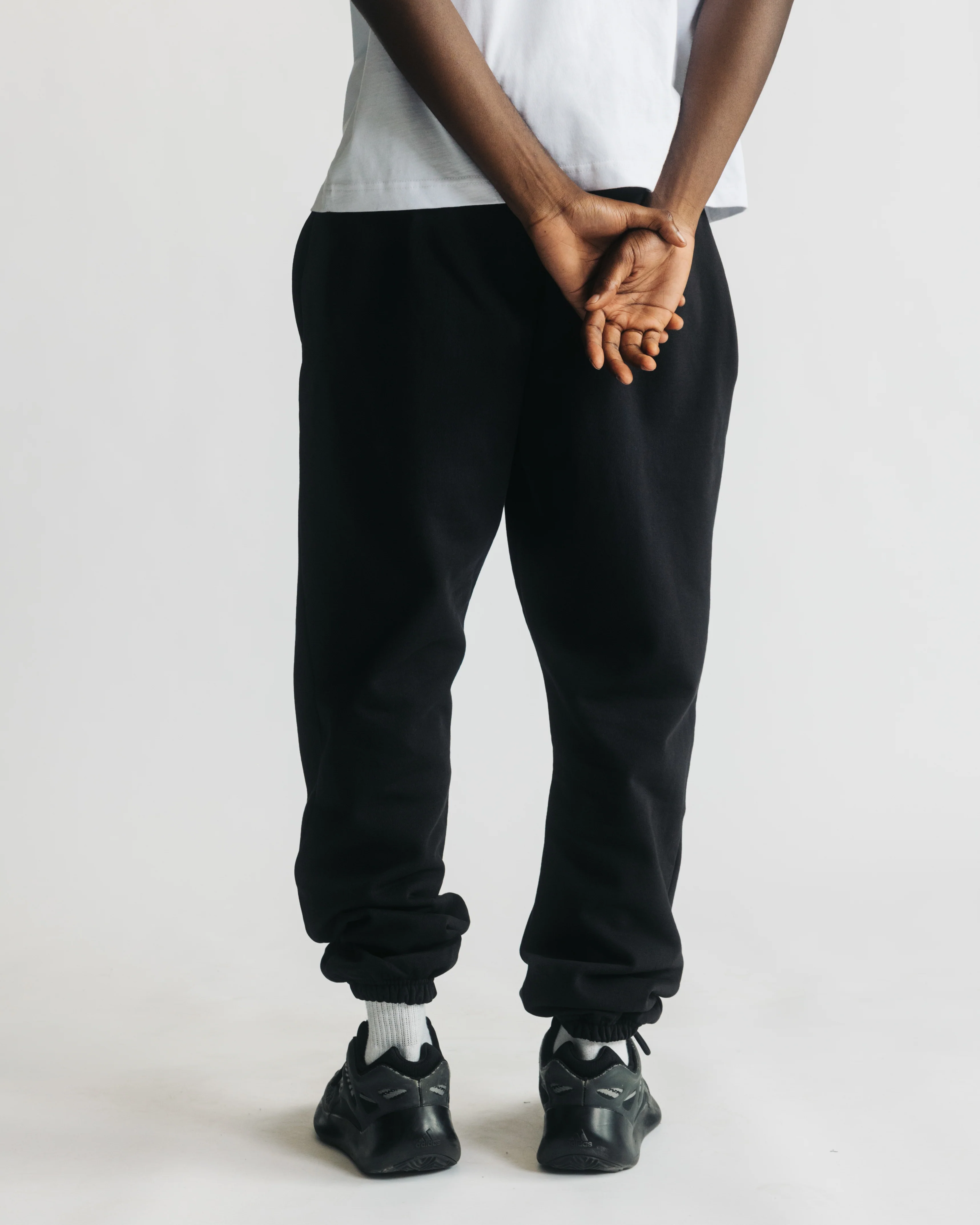1407-classic-sweatpants-black-5.webp Classic Sweatpants - Black