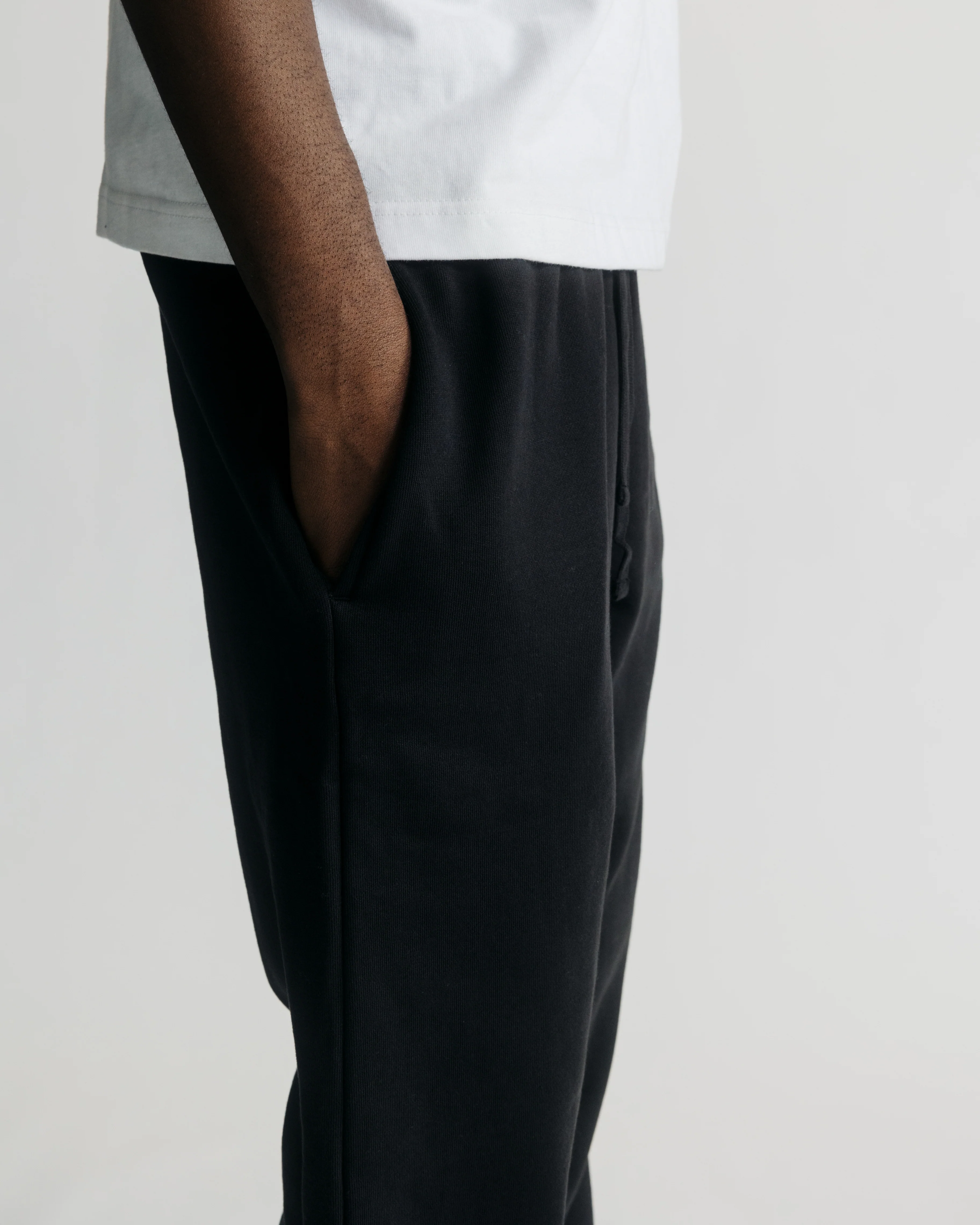 1407-classic-sweatpants-black-7.webp Classic Sweatpants - Black