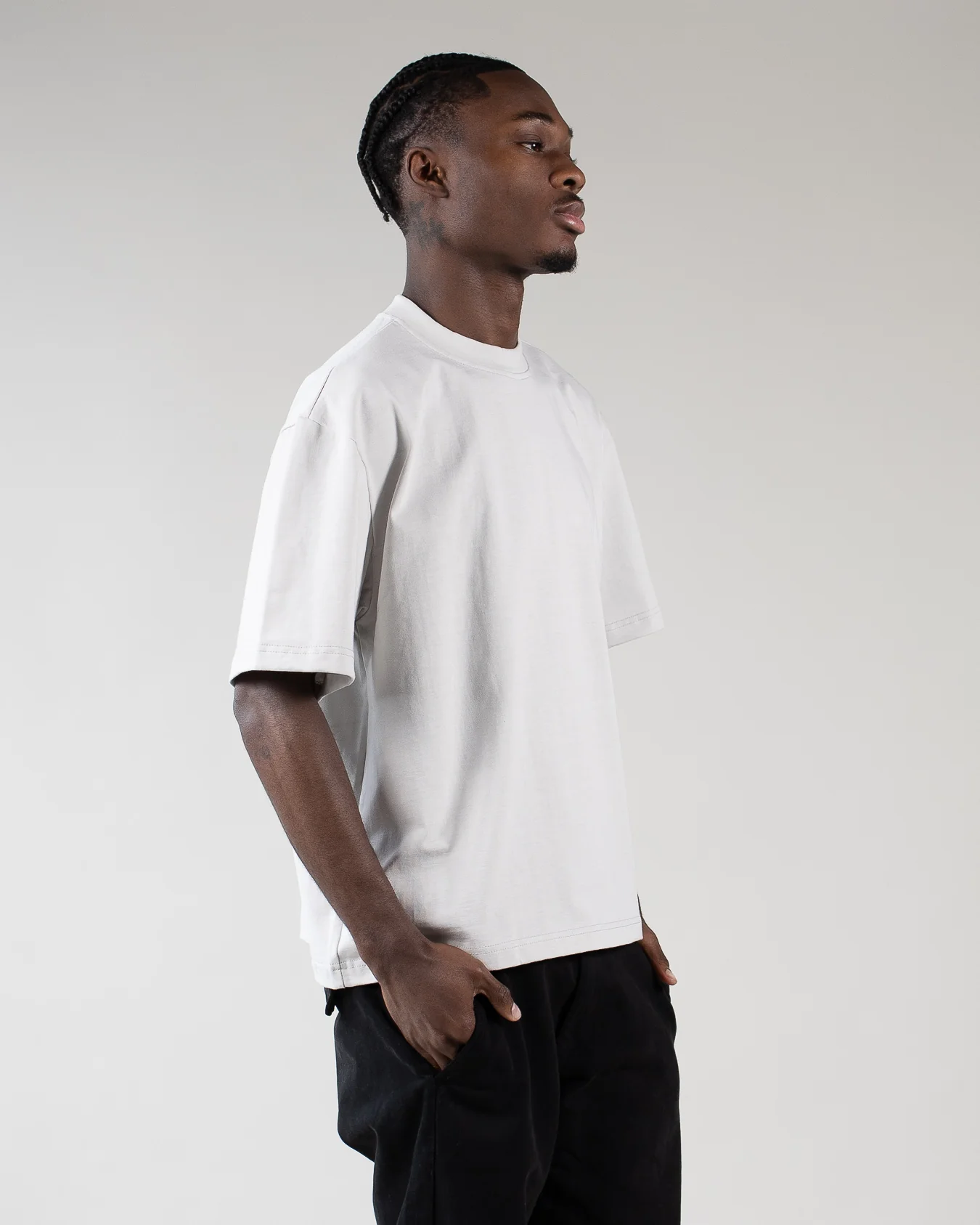 1623-cropped-t-shirt-stone-4.webp Cropped T-Shirt - Stone