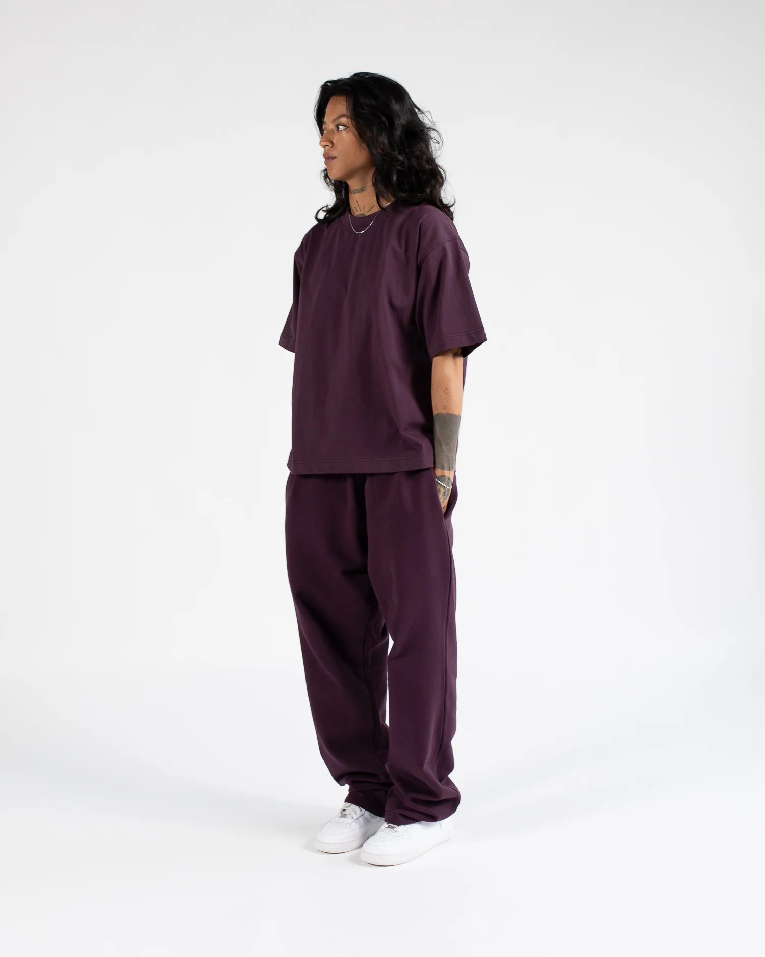 1677-cropped-t-shirt-wine-4.webp Cropped T-Shirt - Wine