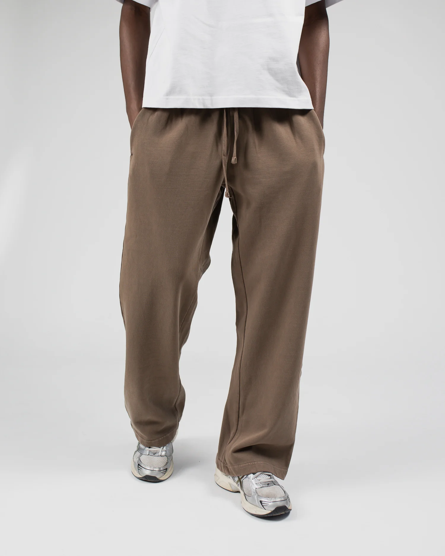 169-baggy-sweatpants-vintage-brown-3.webp Baggy Sweatpants - Vintage Brown