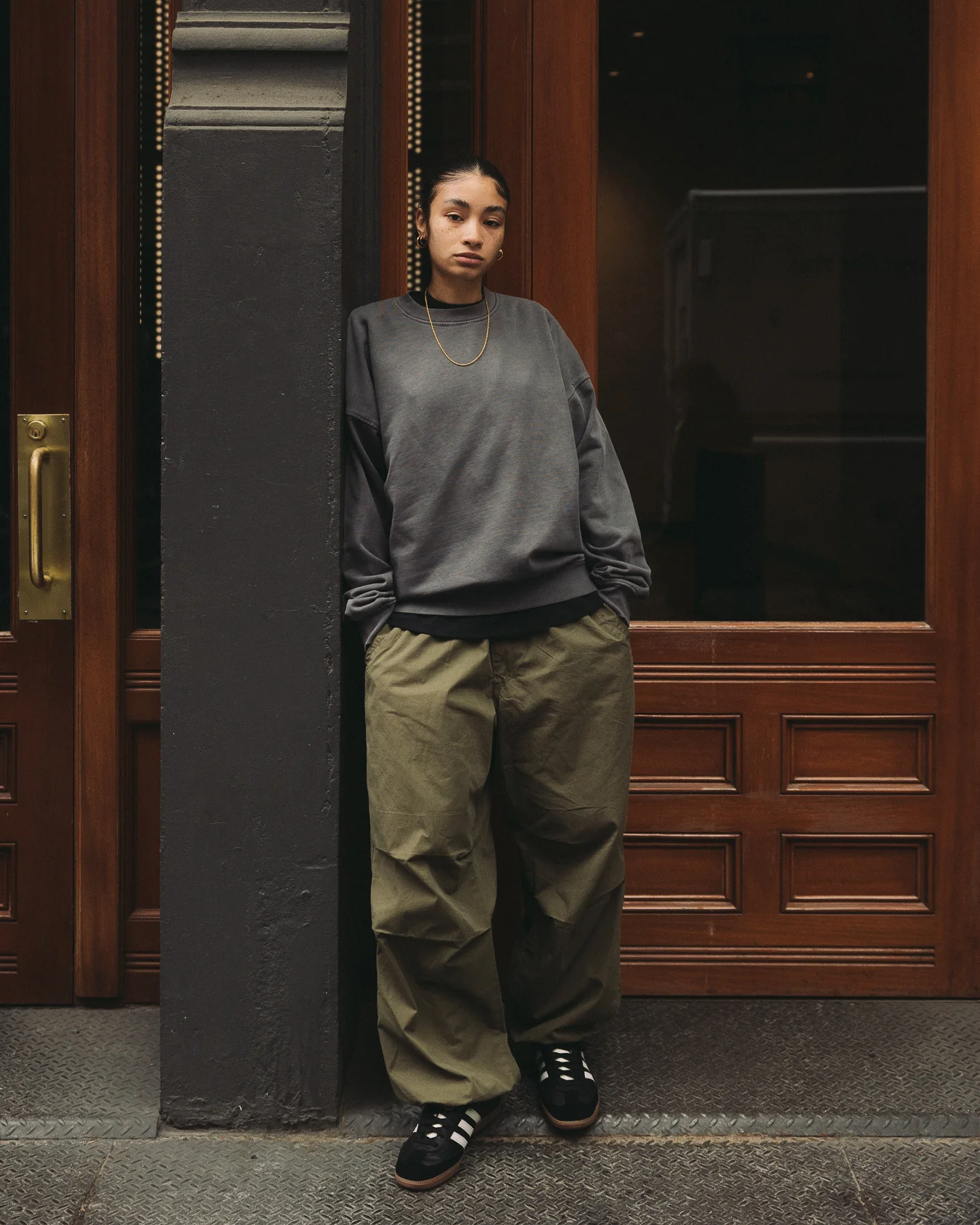 1750-drop-shoulder-crewneck-vintage-grey-4.webp Drop Shoulder Crewneck - Vintage Grey
