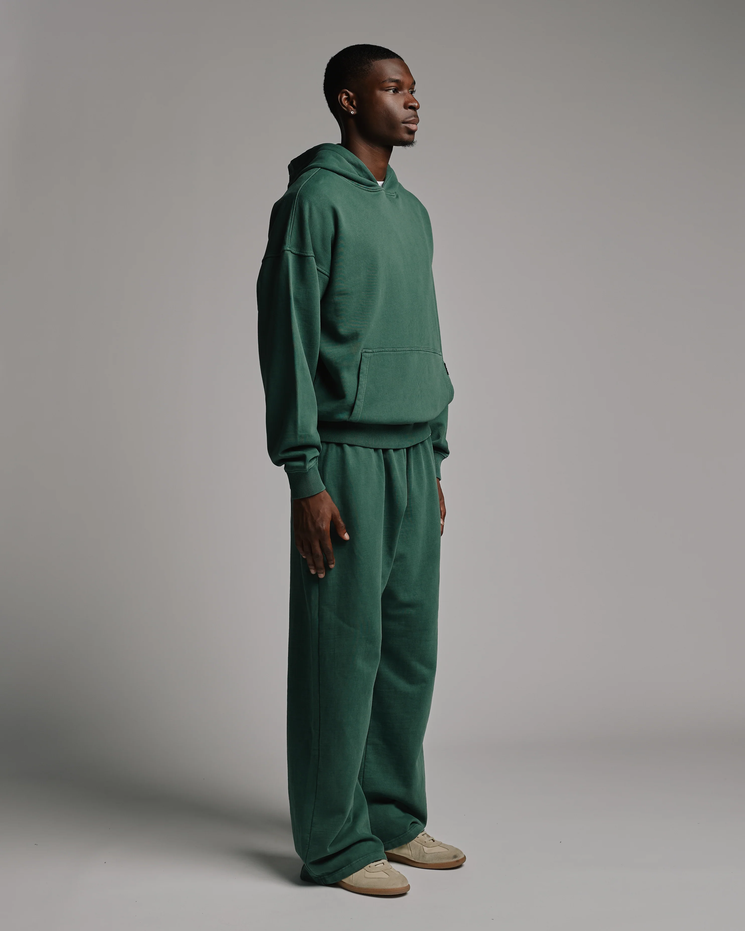 1834-drop-shoulder-hoodie-vintage-green-3.webp Drop Shoulder Hoodie - Vintage Green