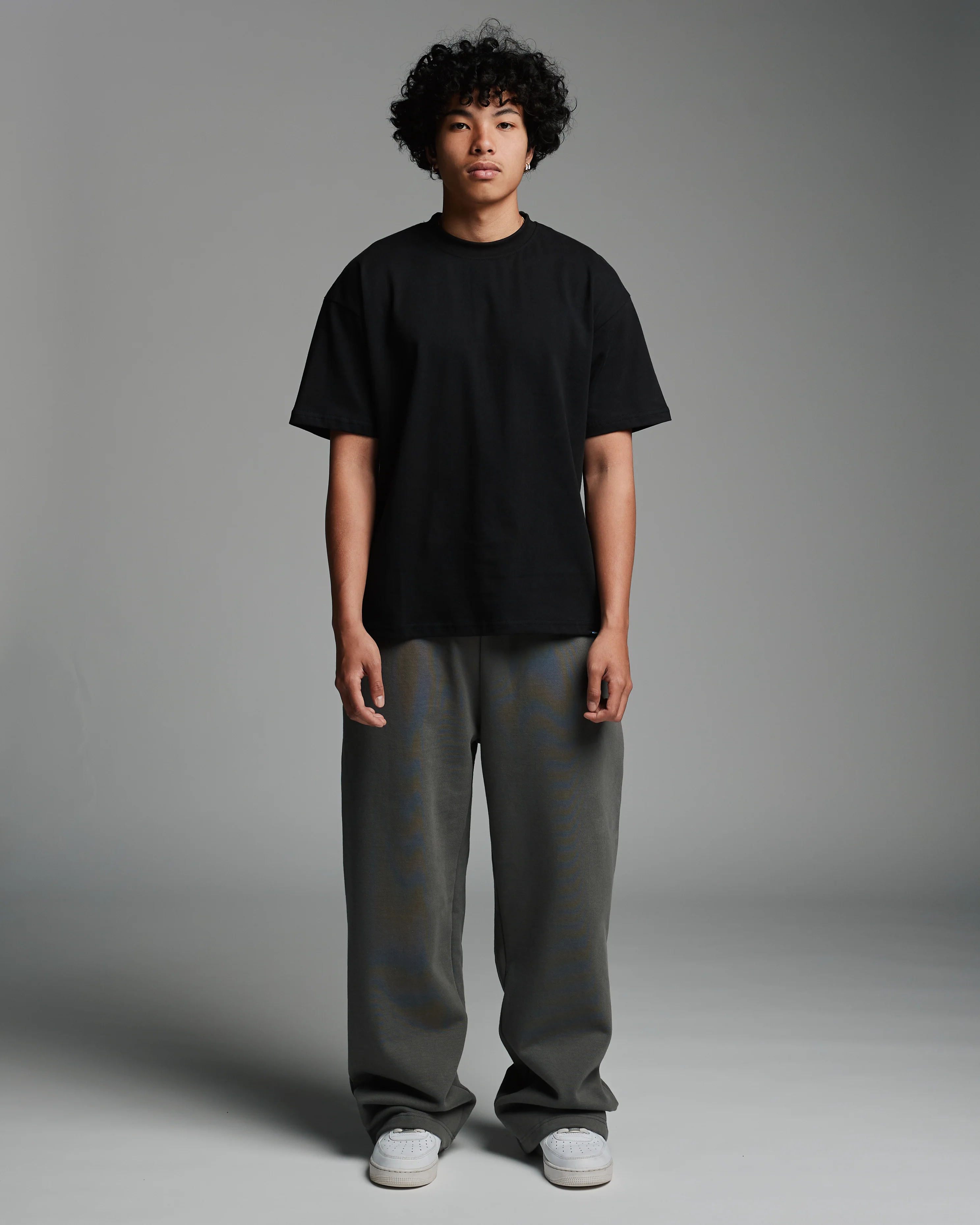 1852-drop-shoulder-t-shirt-black-2.webp Drop Shoulder T-Shirt - Black
