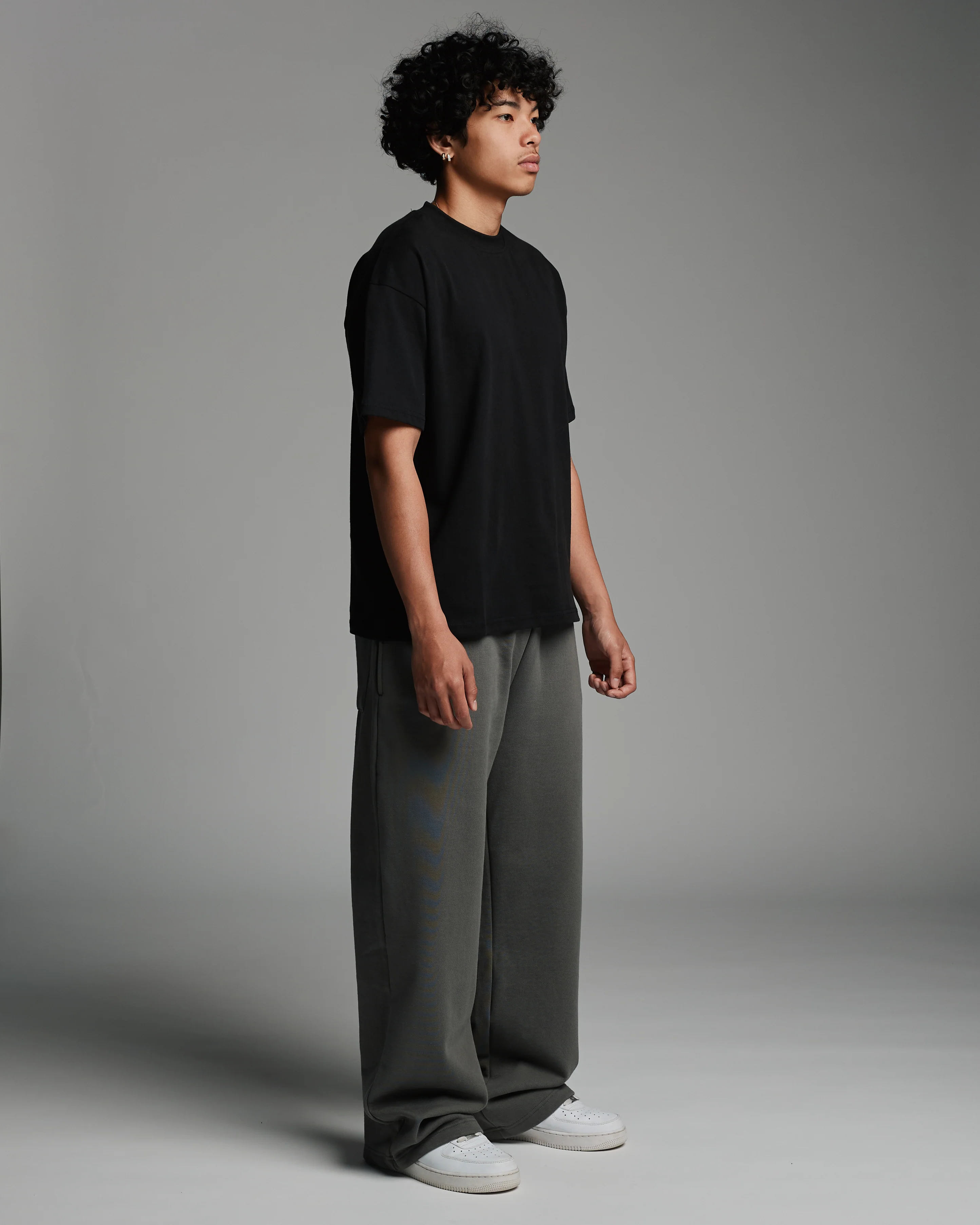 1852-drop-shoulder-t-shirt-black-3.webp Drop Shoulder T-Shirt - Black