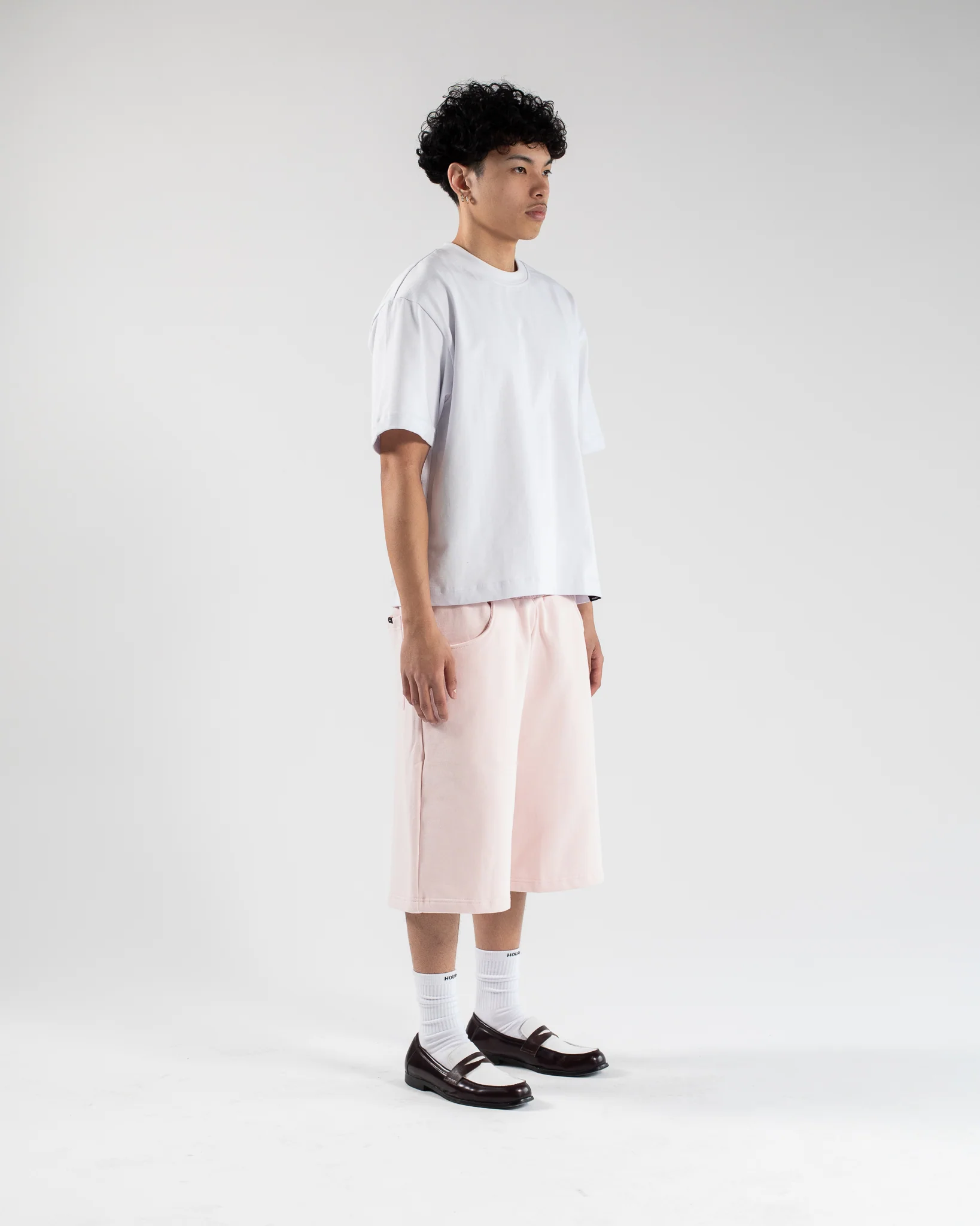 193-baggy-sweatshorts-blush-4.webp Baggy Sweatshorts - Blush