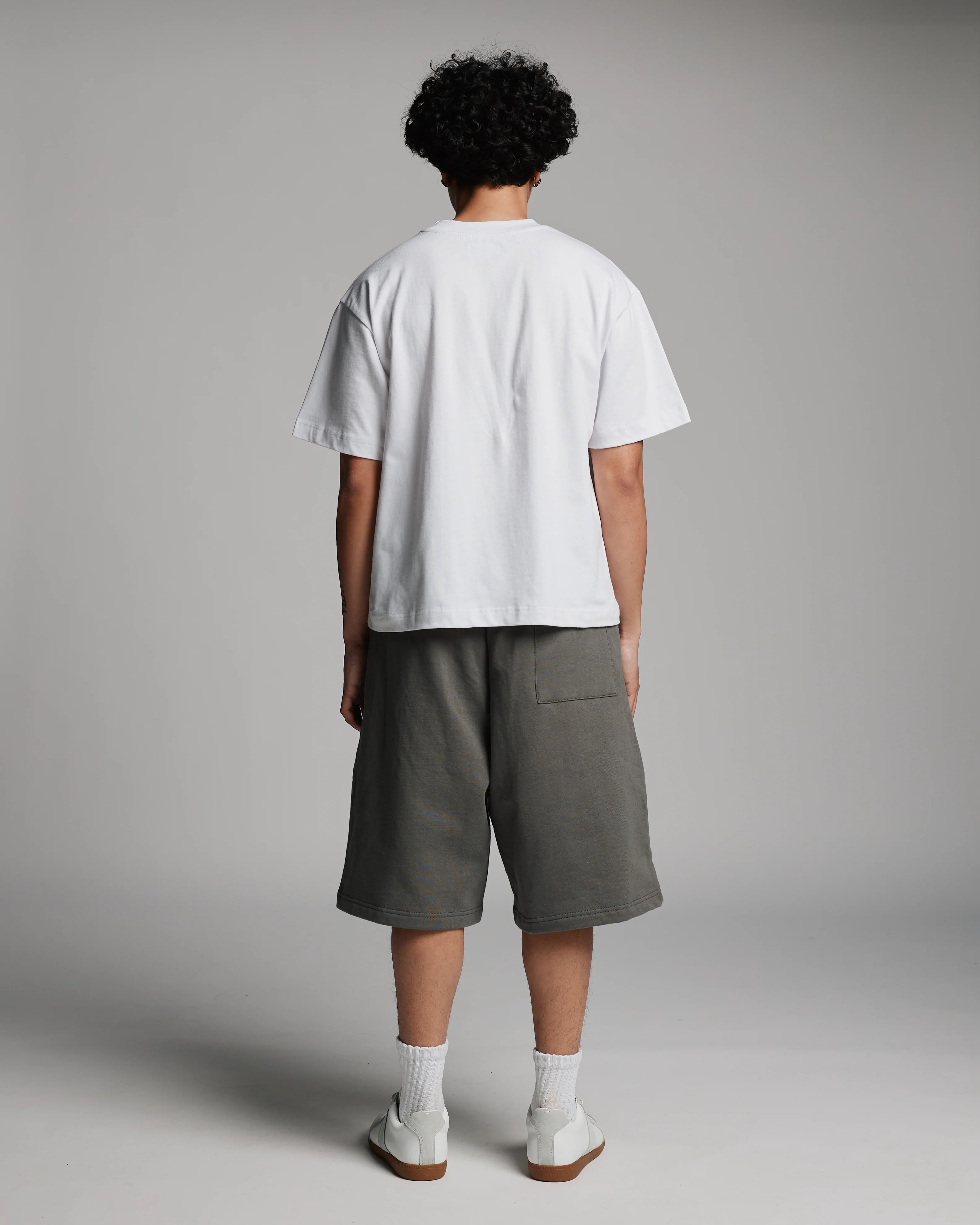 199-baggy-sweatshorts-charcoal-5.webp Baggy Sweatshorts - Charcoal