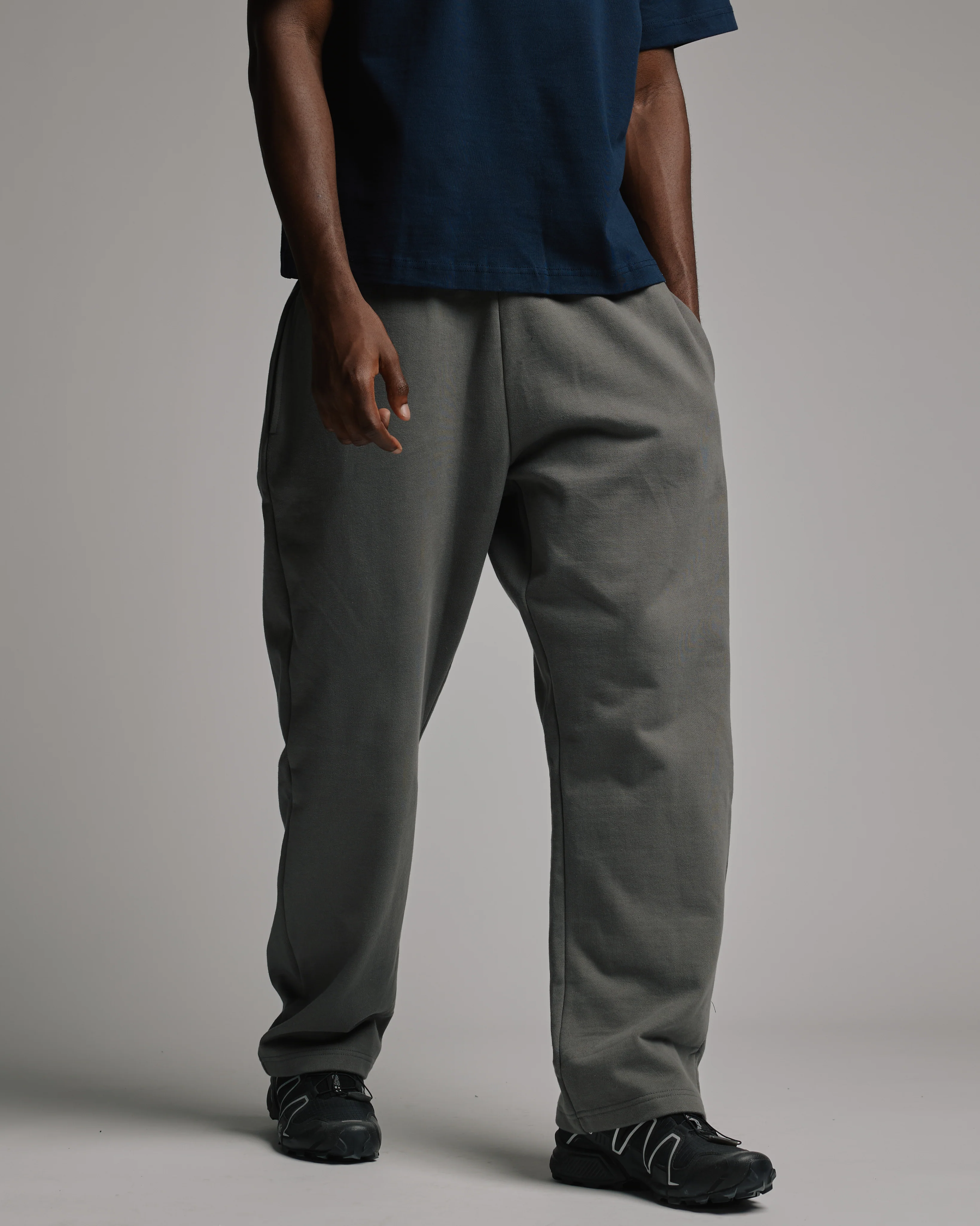 2118-open-bottom-sweatpants-charcoal-4.webp Open Bottom Sweatpants - Charcoal