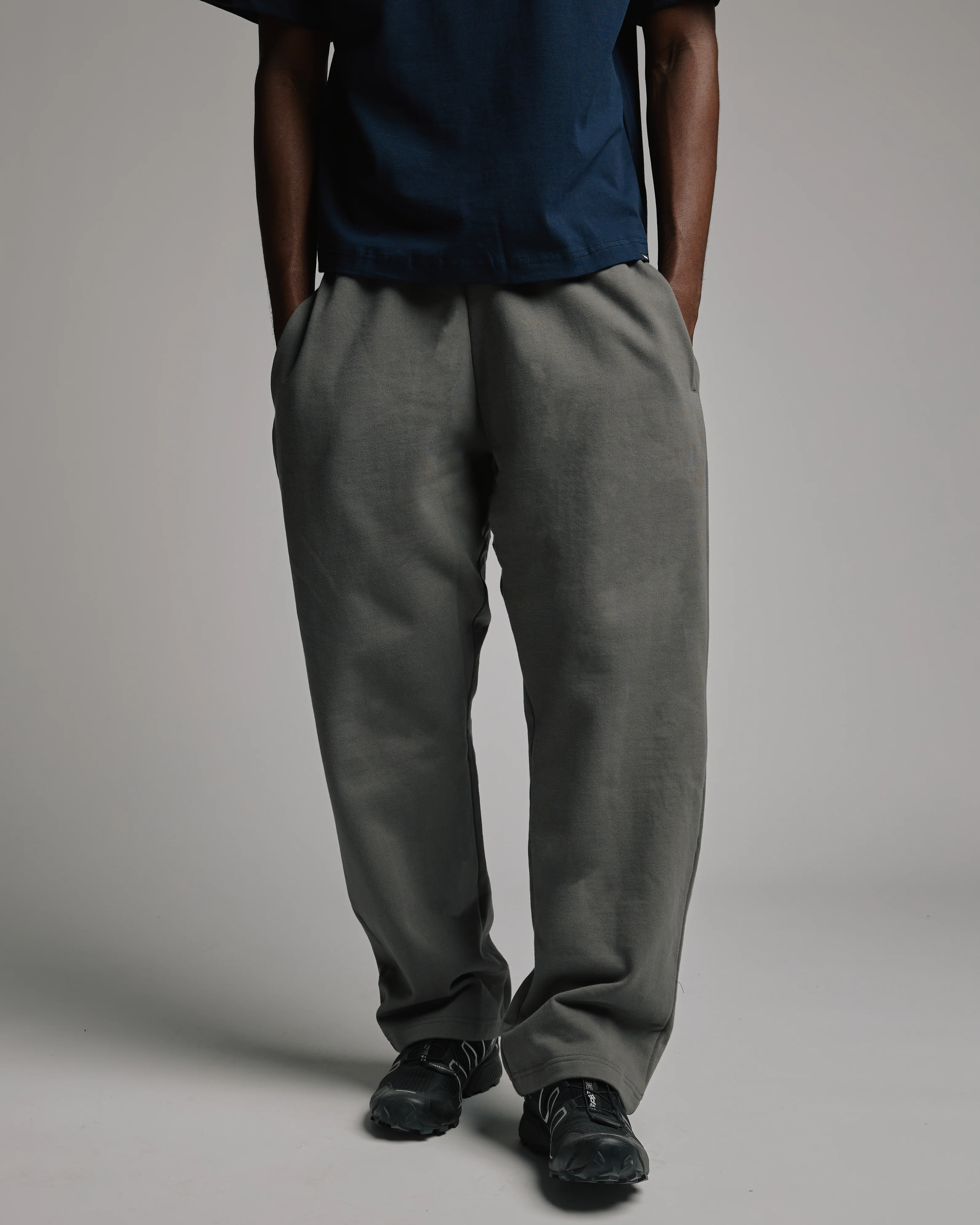 2118-open-bottom-sweatpants-charcoal-8.webp Open Bottom Sweatpants - Charcoal