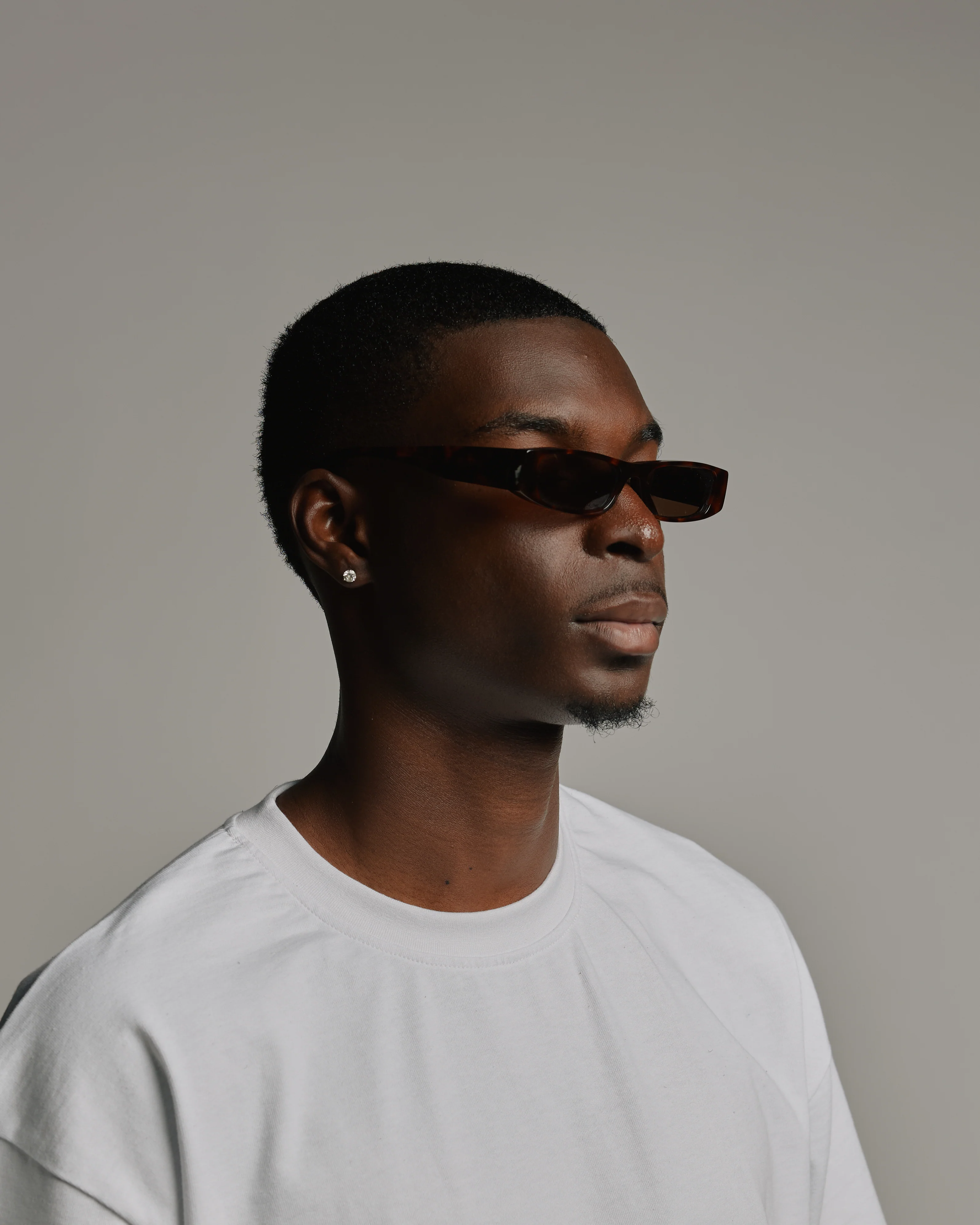 230-bleecker-sunglasses-tortoise-shell-6.webp Bleecker Sunglasses - Tortoise Shell