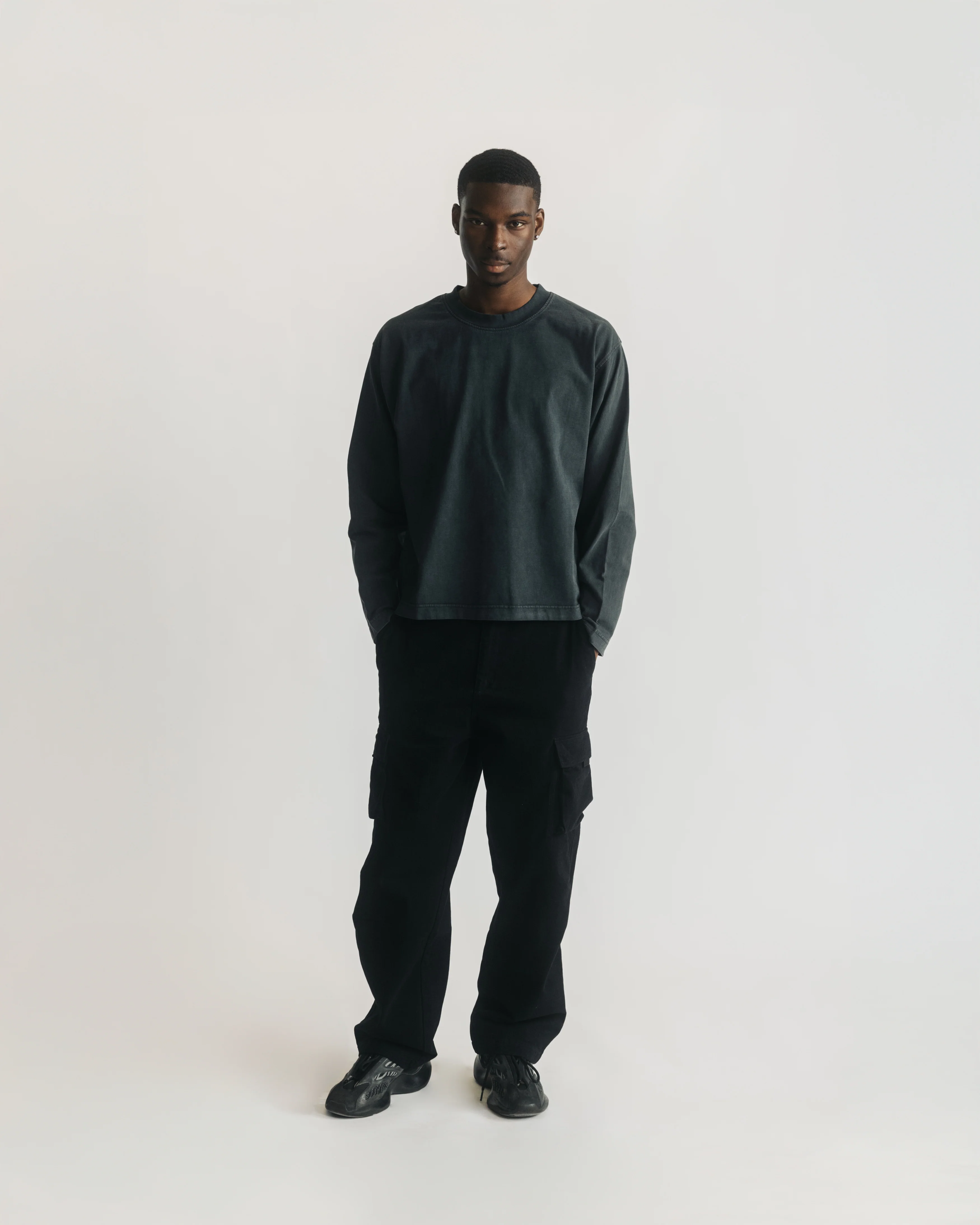 Cropped Long Sleeve - Vintage Black
