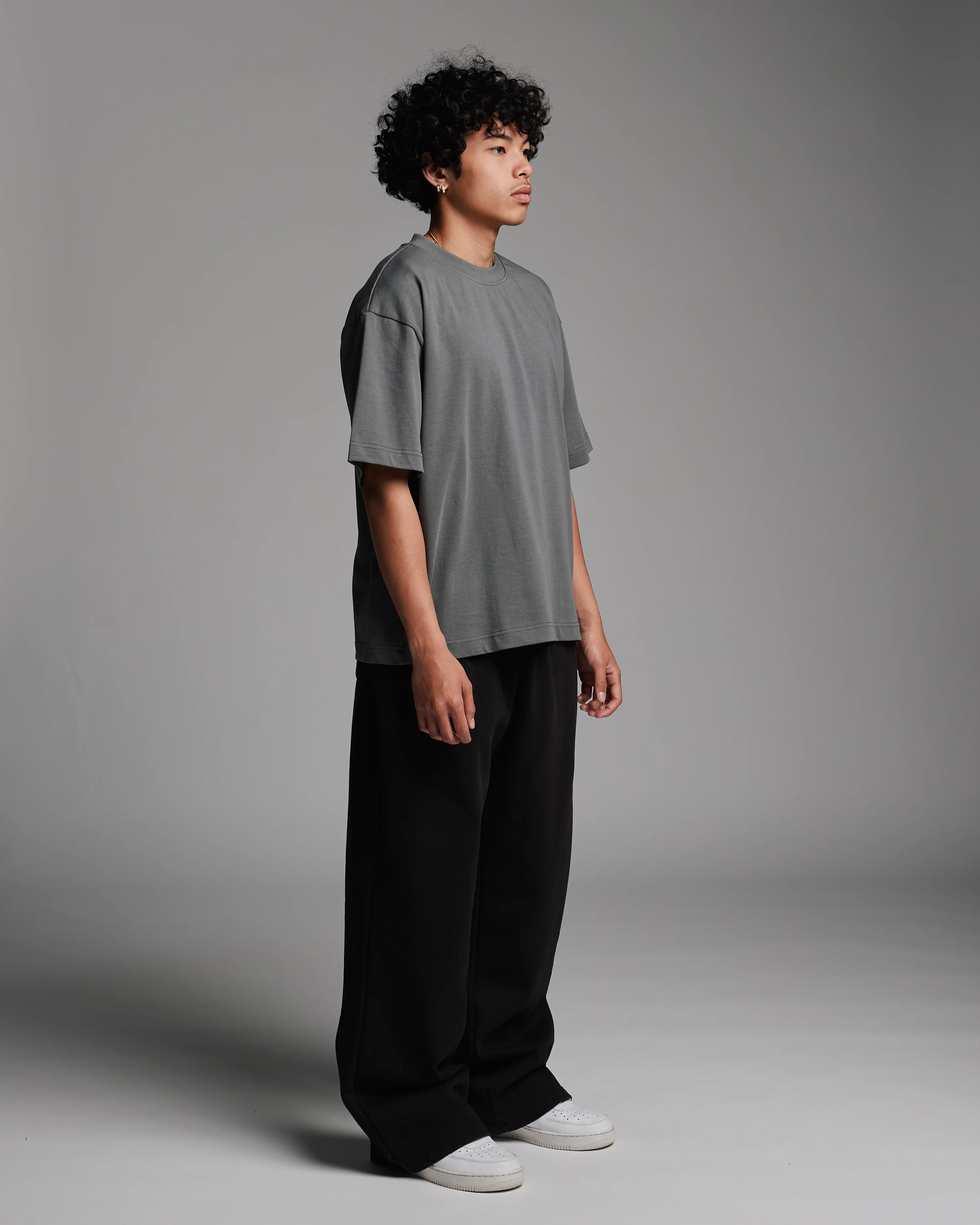 447-cropped-t-shirt-charcoal-3.webp Cropped T-Shirt - Charcoal