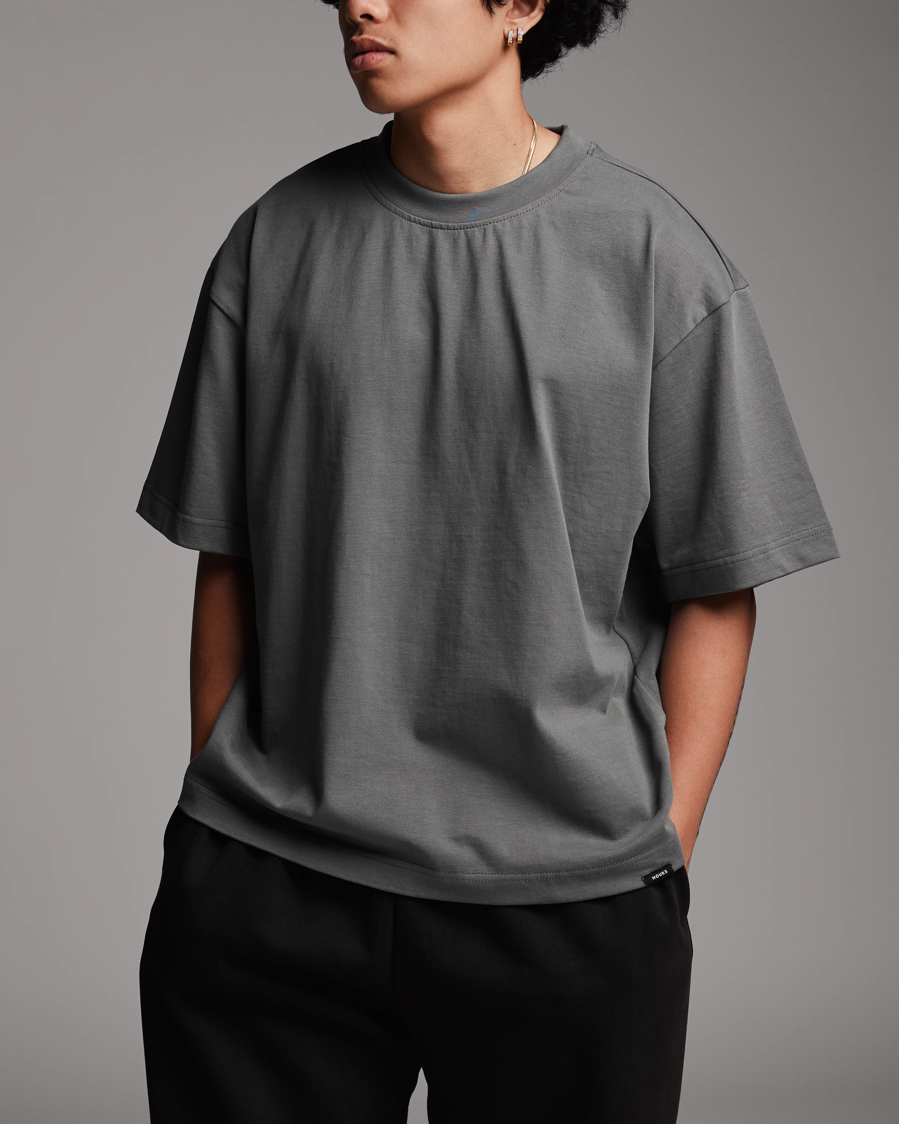 447-cropped-t-shirt-charcoal-6.webp Cropped T-Shirt - Charcoal