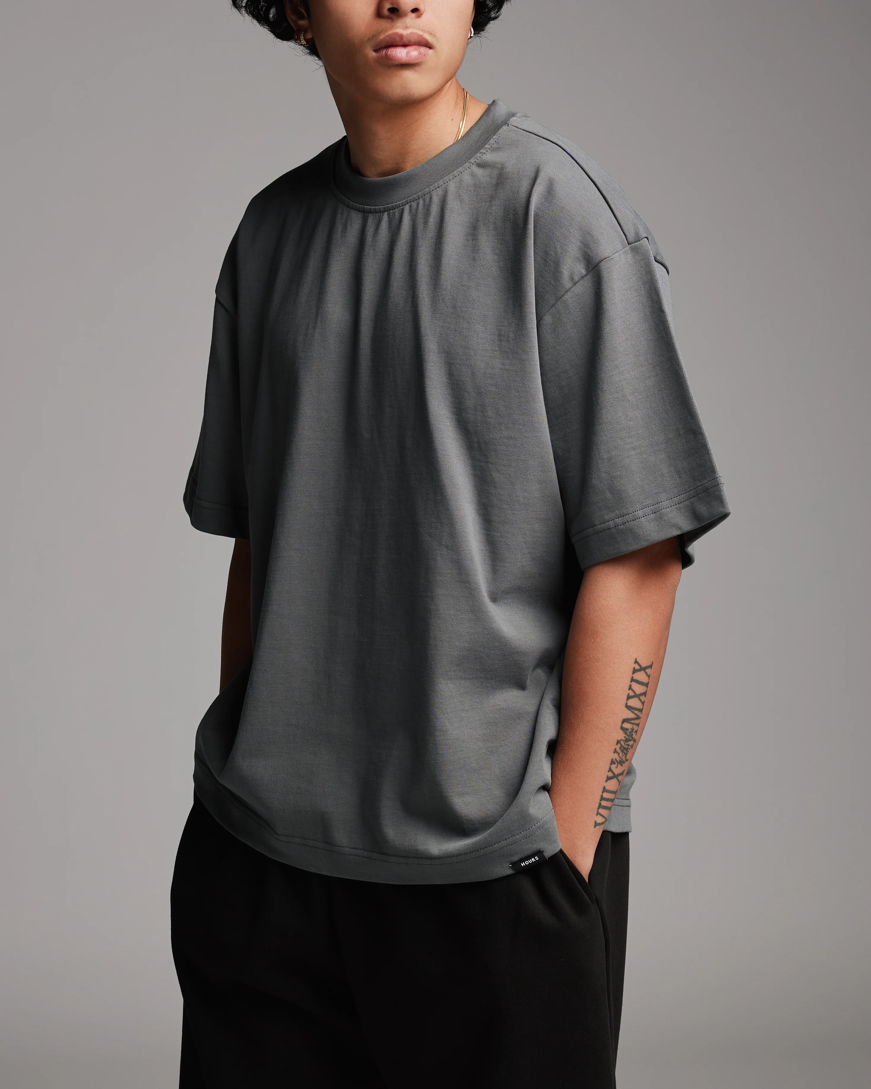 447-cropped-t-shirt-charcoal-7.webp Cropped T-Shirt - Charcoal