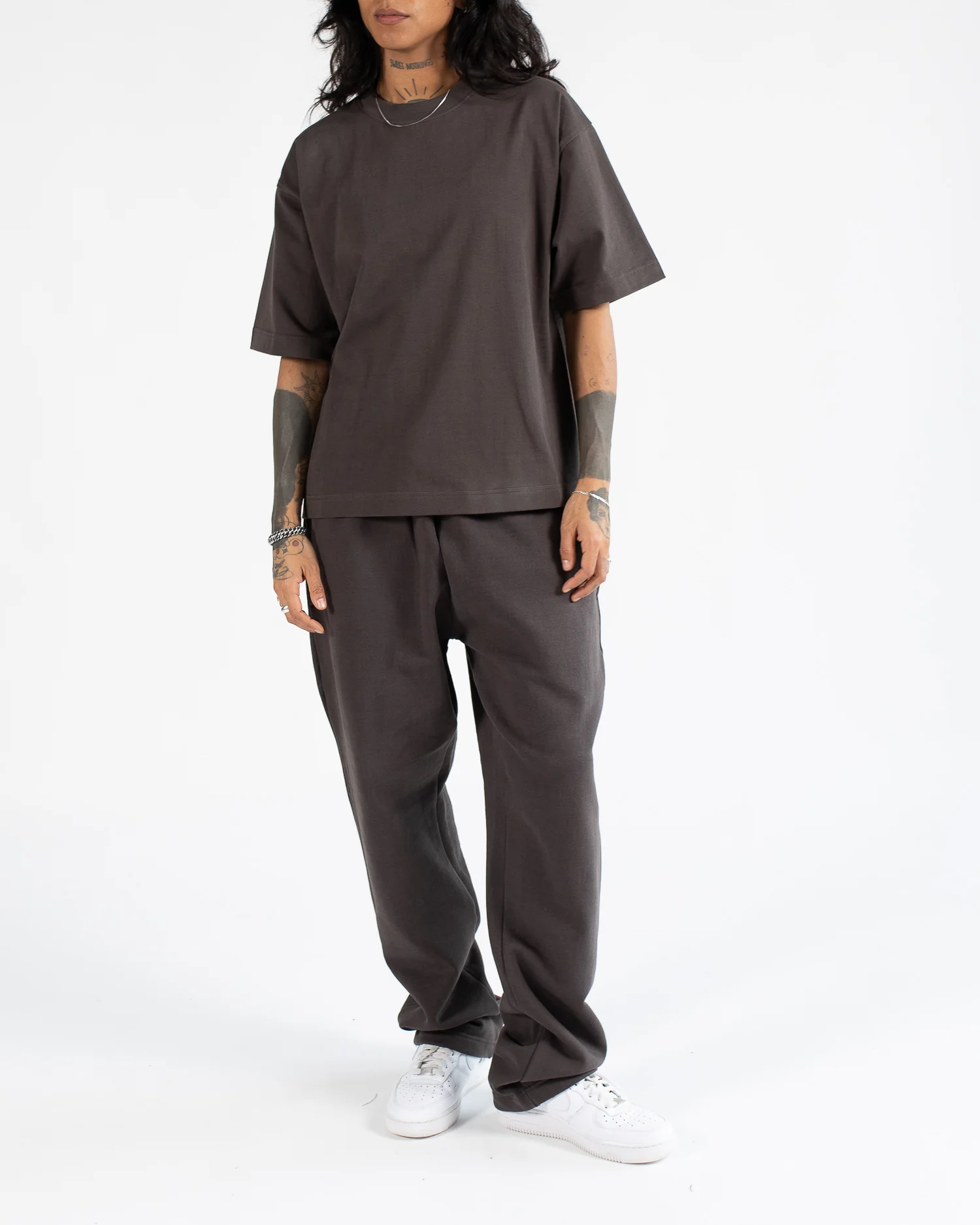 465-cropped-t-shirt-espresso-3.webp Cropped T-Shirt - Espresso
