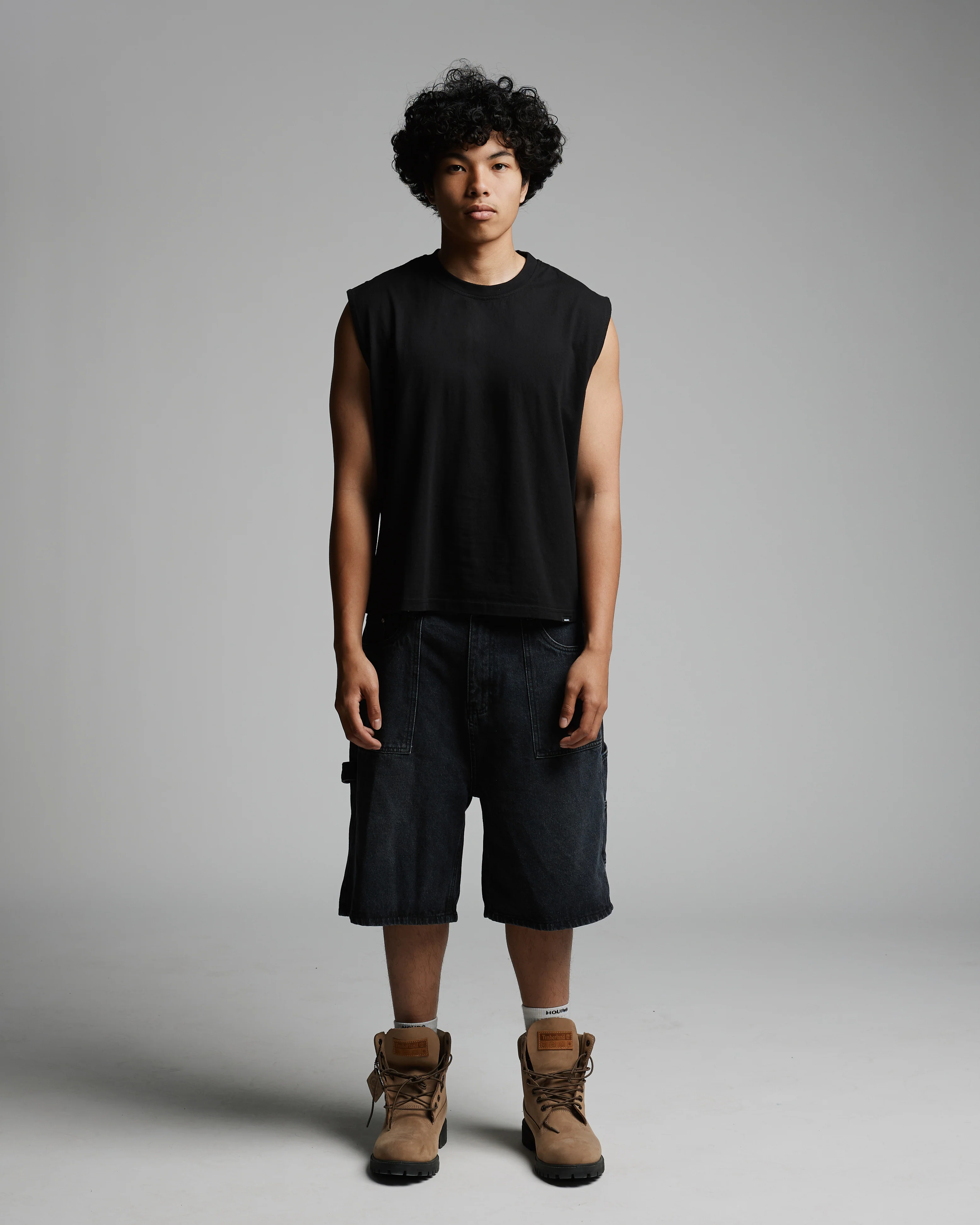 525-cropped-tank-top-black-2.webp Cropped Tank Top - Black