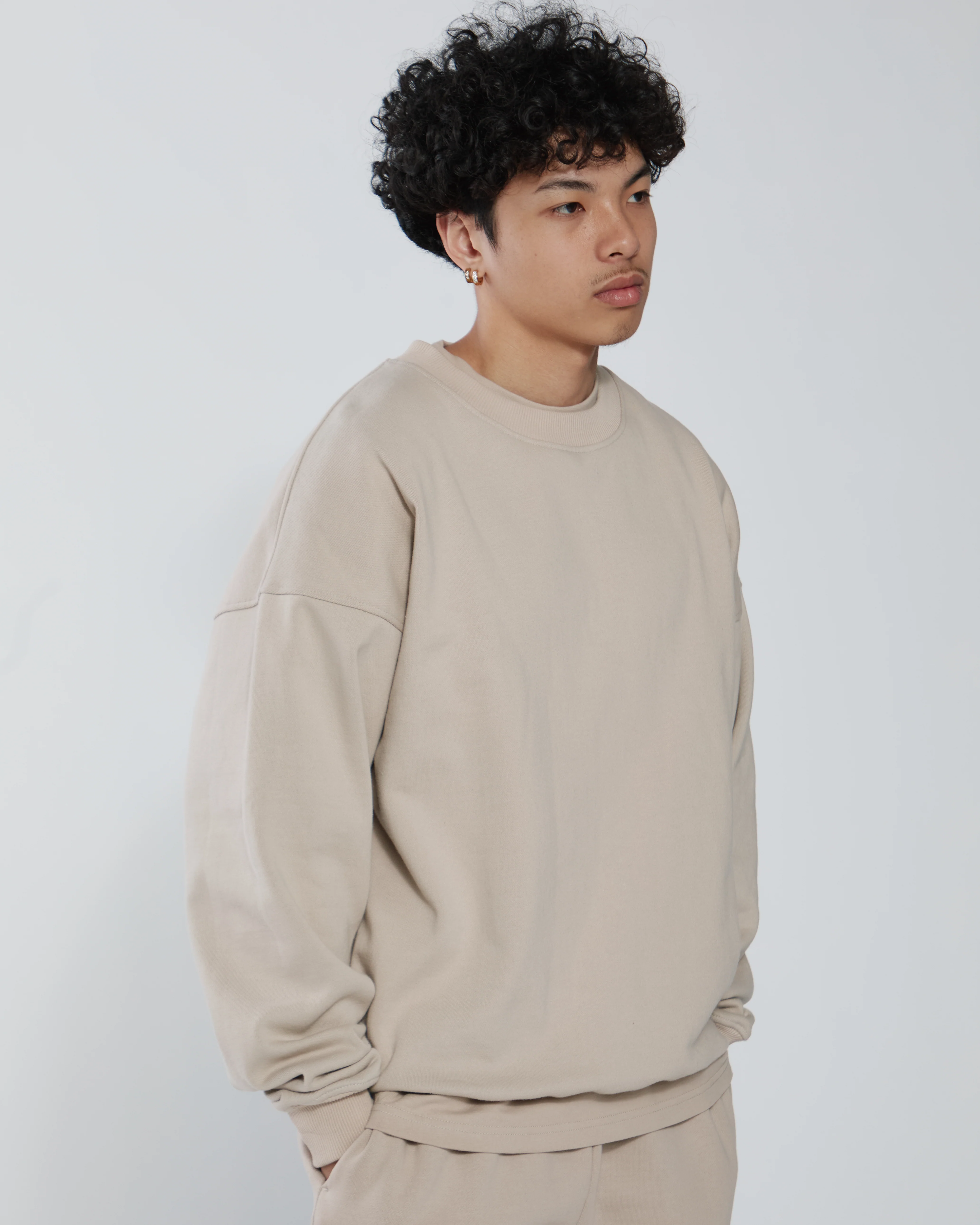 615-drop-shoulder-crewneck-desert-3.webp Drop Shoulder Crewneck - Desert
