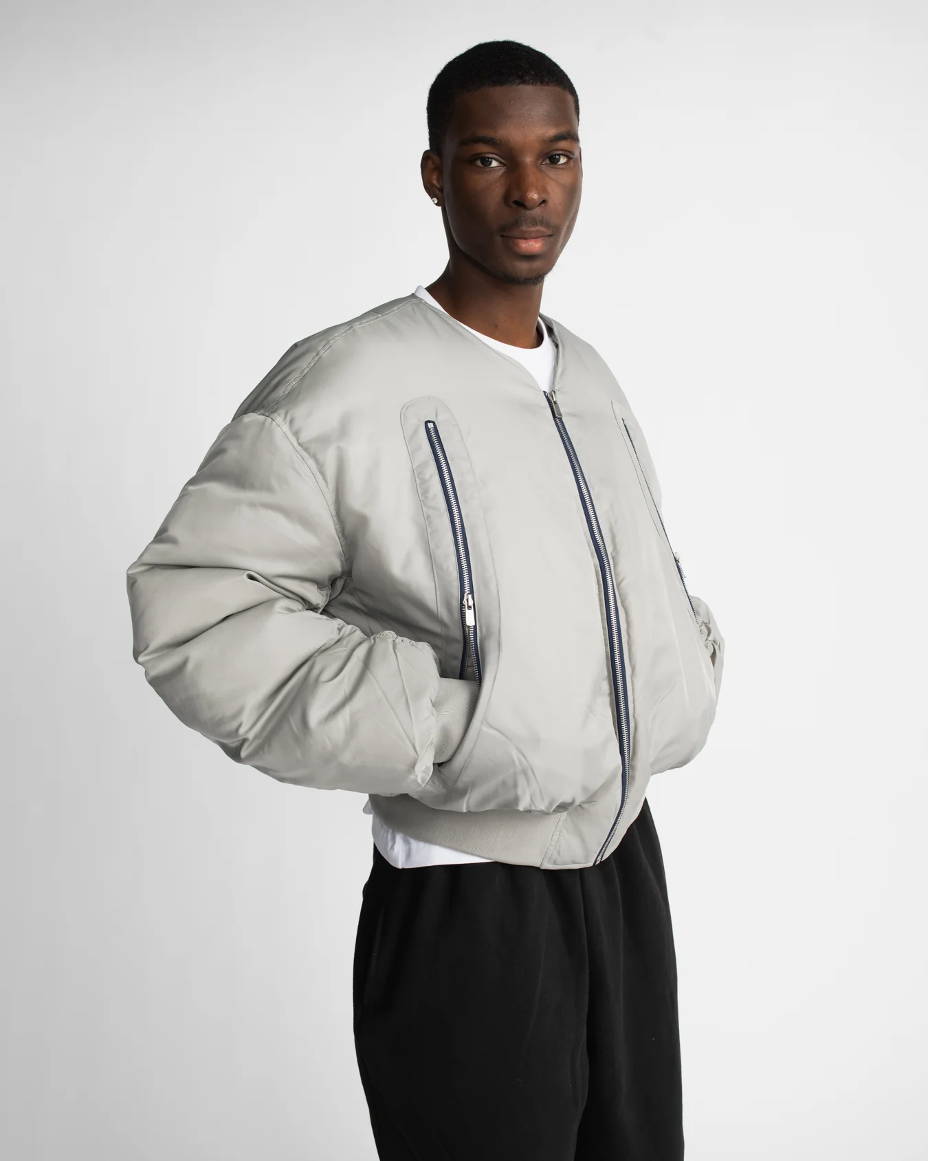 928-hours-x-saint-bomber-jacket-silver-4.webp Hours x Saint Bomber Jacket - Silver