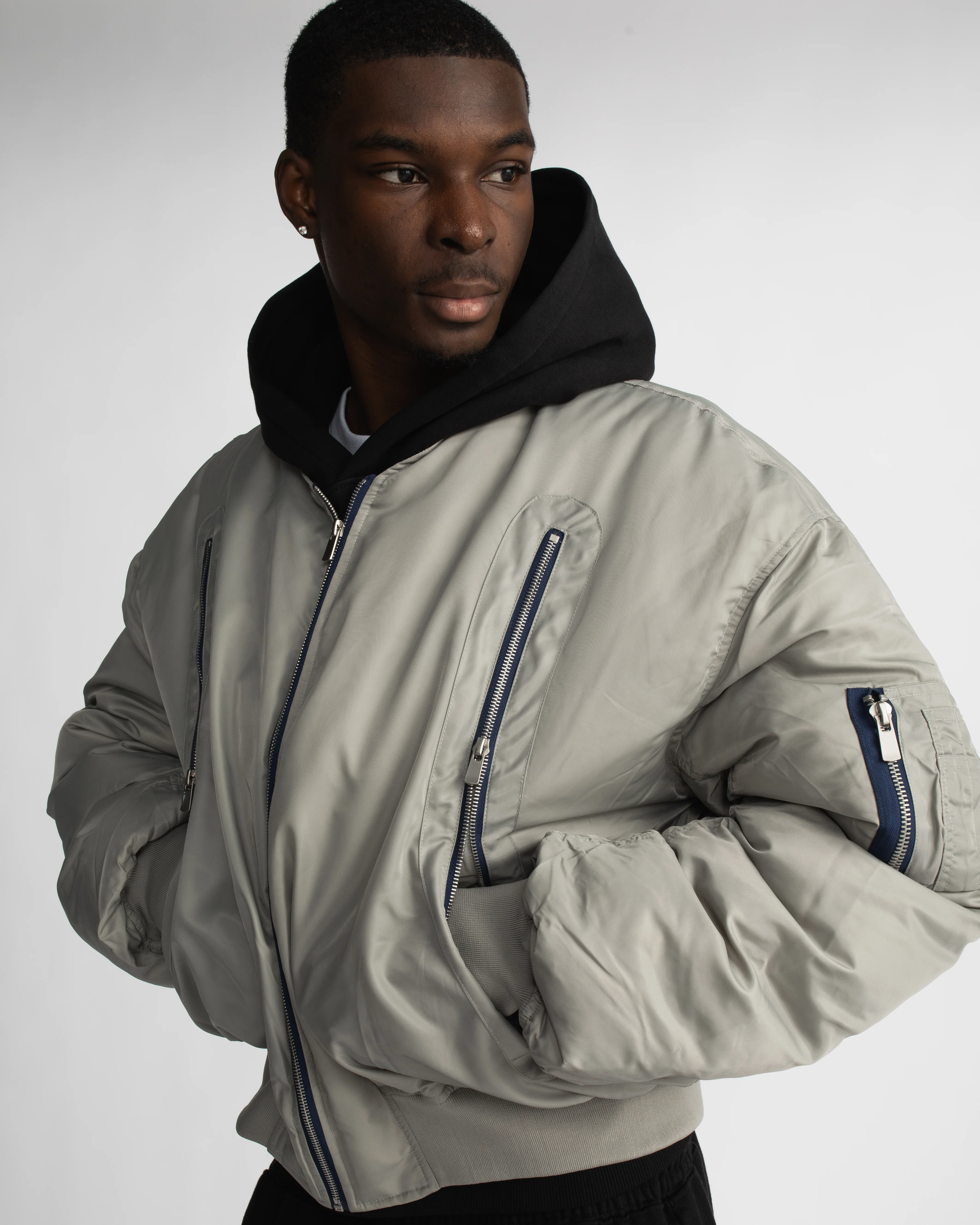 928-hours-x-saint-bomber-jacket-silver-5.webp Hours x Saint Bomber Jacket - Silver