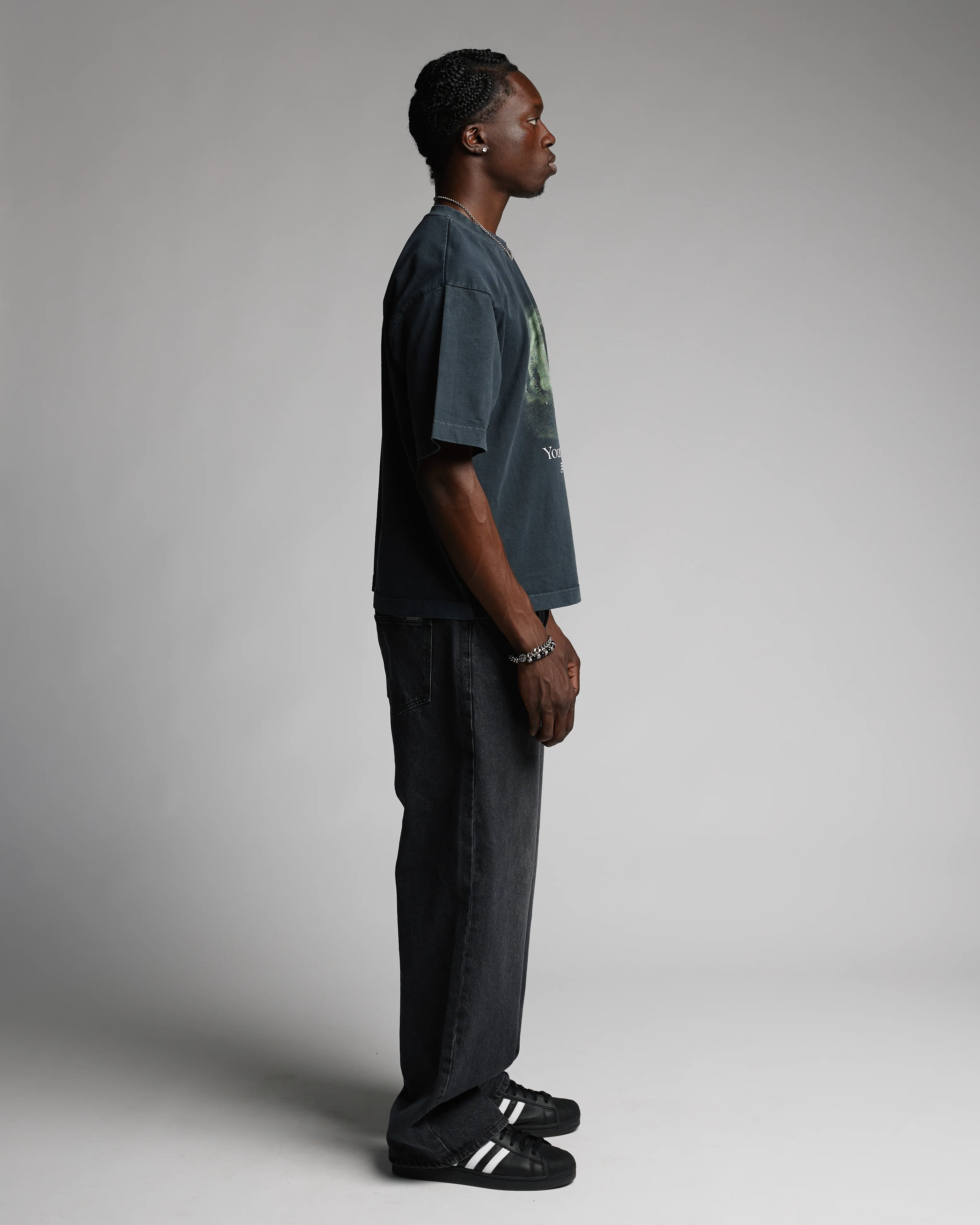 973-mind-is-hours-cropped-t-shirt-vintage-black-4.webp Mind is Hours Cropped T-Shirt - Vintage Black