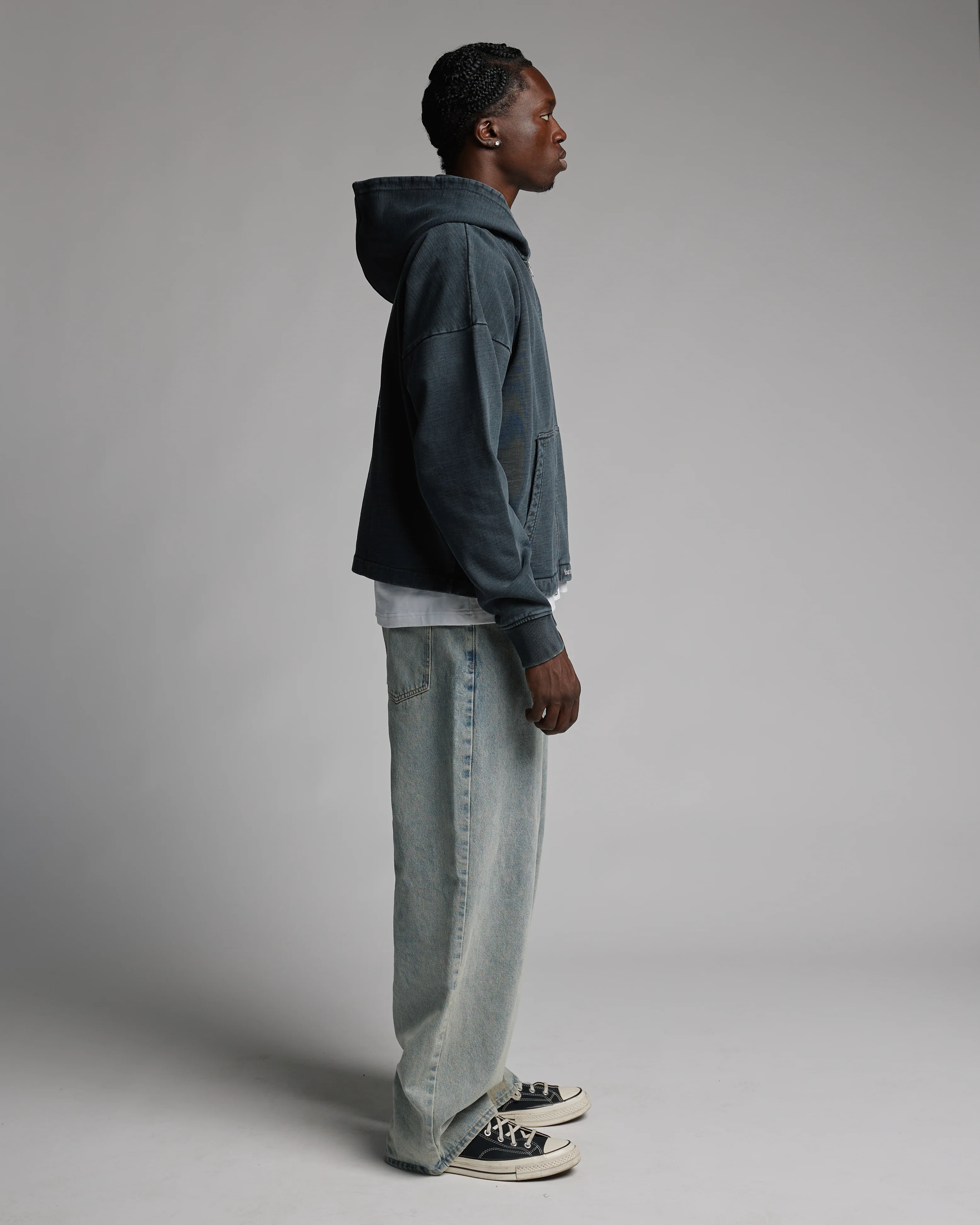 979-mind-is-hours-cropped-zip-hoodie-vintage-black-5.webp Mind is Hours Cropped Zip Hoodie - Vintage Black